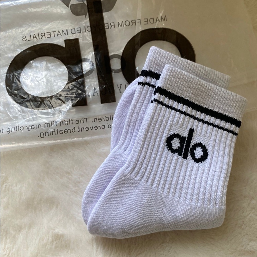 Alo Yoga Sock Sports Medium Long Pilates Fitness Unisex Four Season (1 Par)